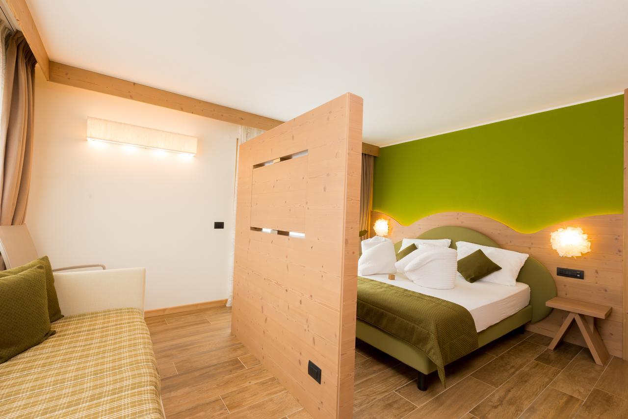 Rose Bed & Breakfast 2*