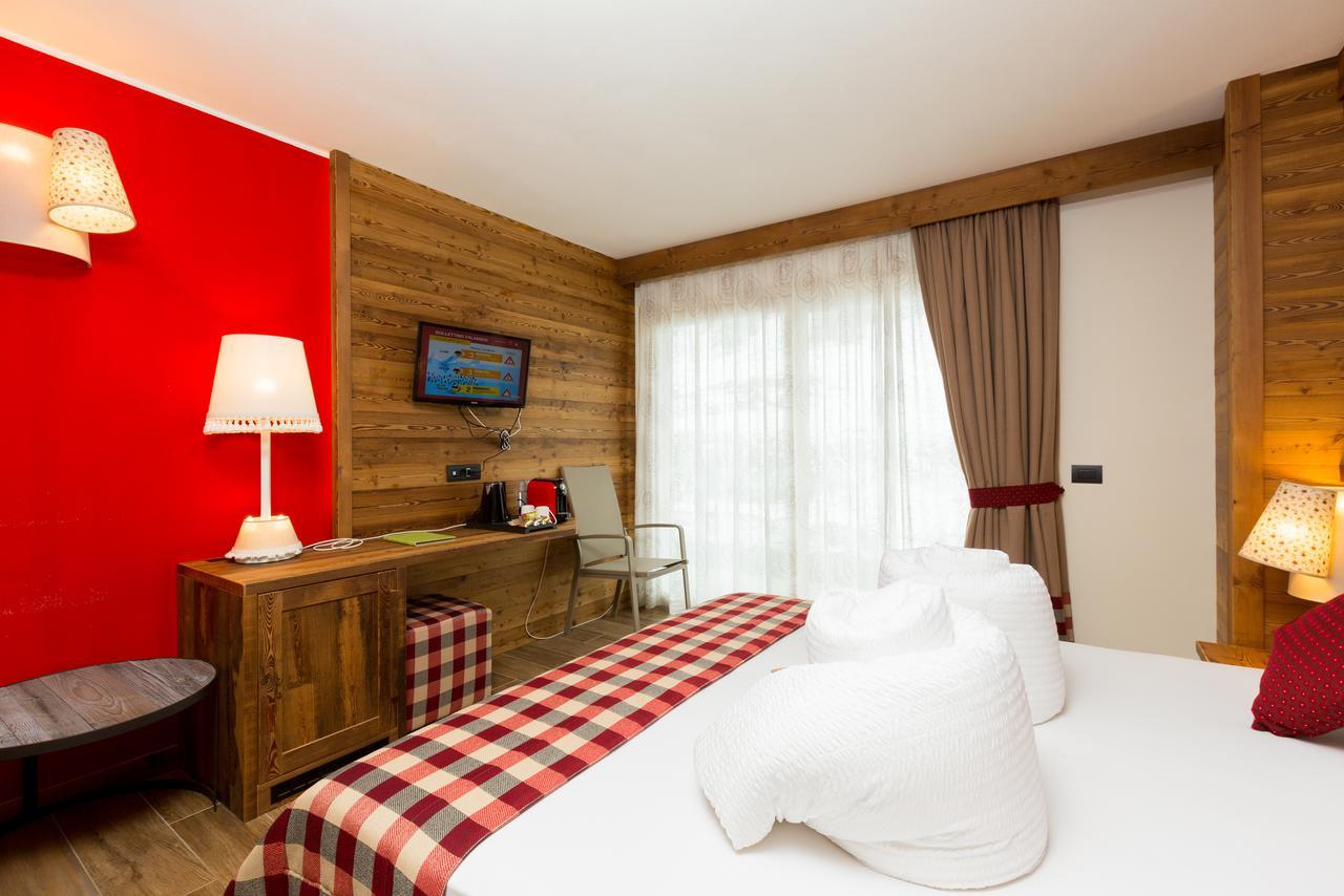Rose Bed & Breakfast 2*